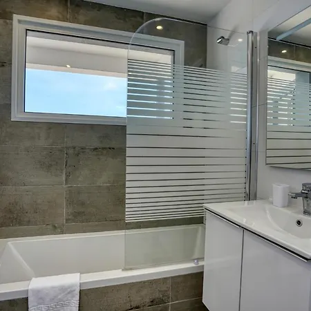 Camacho Bed & Breakfast 4*