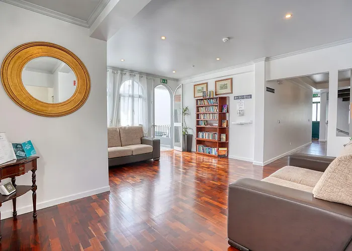 לינה וארוחת בוקר Camacho פונשל